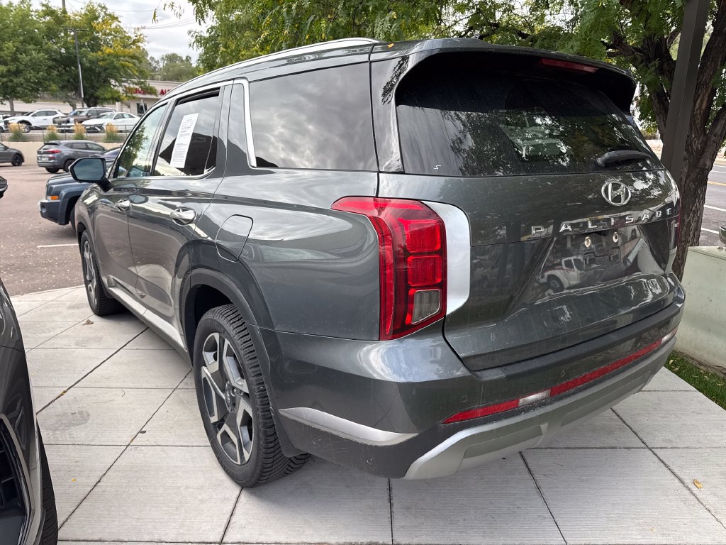 Used 2023 Hyundai Palisade SEL AWD/4WD image 13