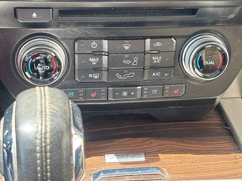 Used 2017 Ford F150 Lariat w/ Equipment Group 502A Luxury AWD/4WD image 14