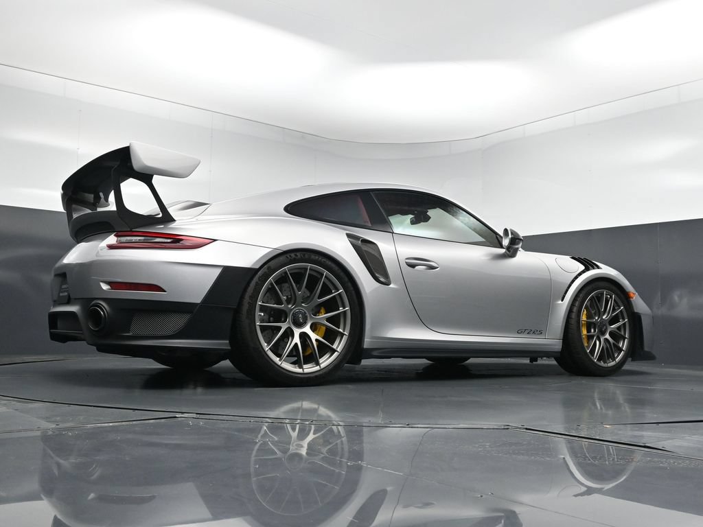 Used 2018 Porsche 911 GT2 RS RWD image 25