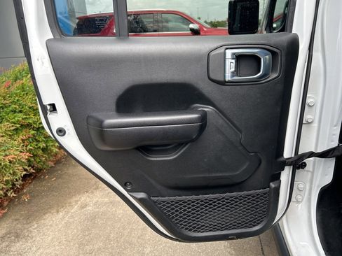 Used 2021 Jeep Wrangler Unlimited Sport image 8