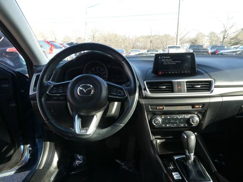 Used 2017 MAZDA MAZDA3 Touring image 13