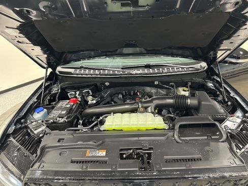 New 2025 Lincoln Navigator Reserve w/ Jet Appearance Package AWD/4WD image 37