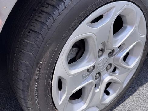 Used 2011 Ford Fusion SE w/ 201A Rapid Spec Order Code FWD image 25