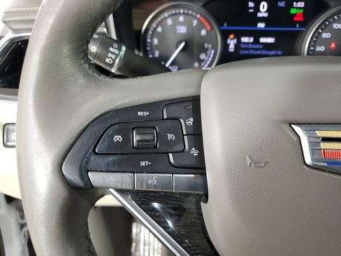 Used 2021 Cadillac XT6 Premium Luxury image 30