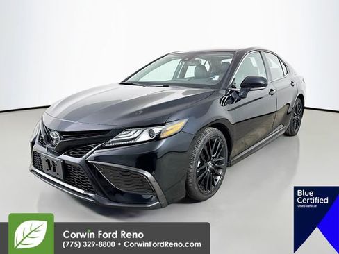Used 2022 Toyota Camry XSE image 4