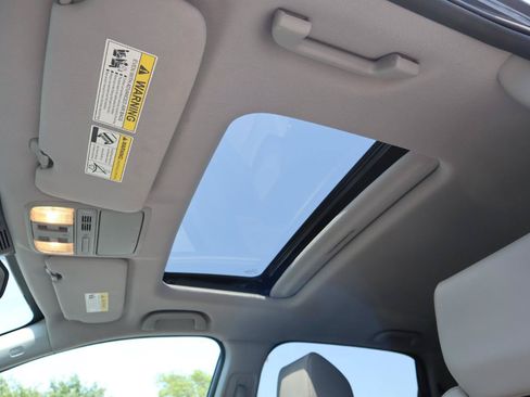 Used 2018 Honda CR-V Touring image 20