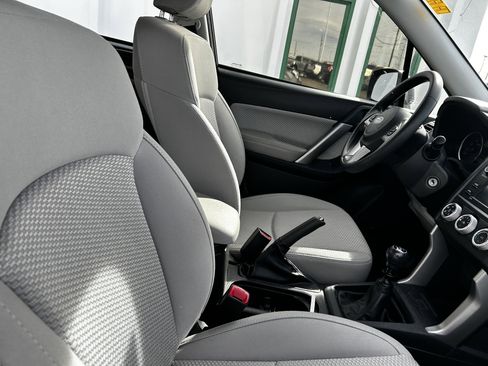Used 2017 Subaru Forester 2.5i image 12