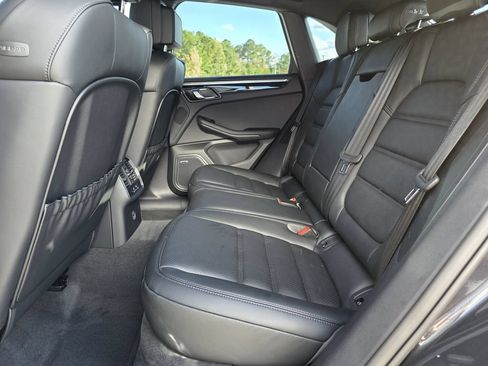 New 2026 Porsche Macan AWD/4WD image 24