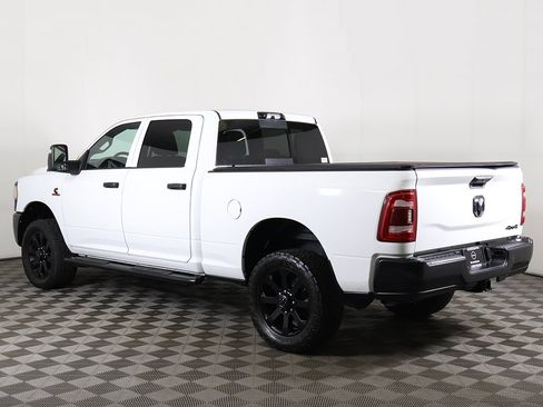 Used 2024 RAM 3500 Tradesman w/ Safety Group image 9