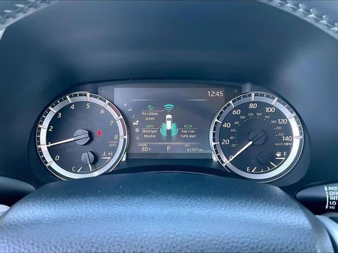 Used 2023 Toyota Highlander LE image 20