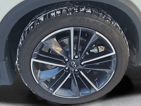 Used 2023 INFINITI QX50 Sport image 4