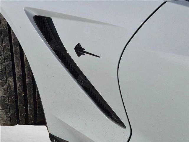 Used 2019 Chevrolet Corvette Stingray Coupe w/ Carbon Flash Badge Package RWD image 2