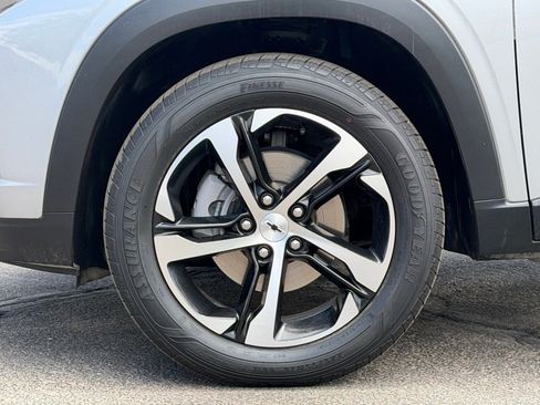 Used 2024 Chevrolet Trax RS FWD image 10