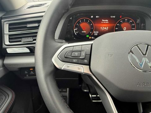 New 2026 Volkswagen Atlas Peak Edition image 15