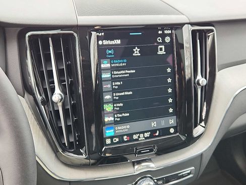 Used 2025 Volvo XC60 T8 Plus w/ Protection Package Premier image 17