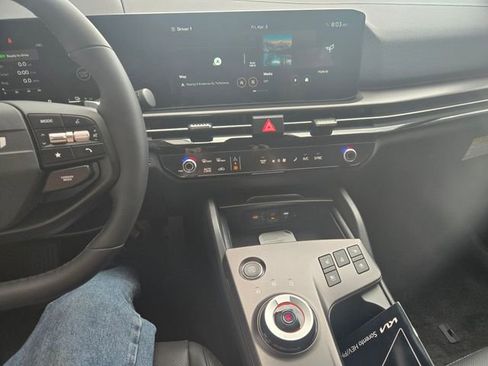 New 2026 Kia Sportage SX Prestige AWD/4WD image 2