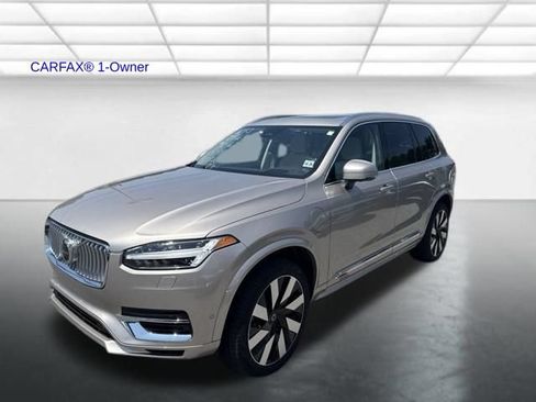 Certified 2025 Volvo XC90 T8 Ultra w/ Protection Package AWD/4WD image 23