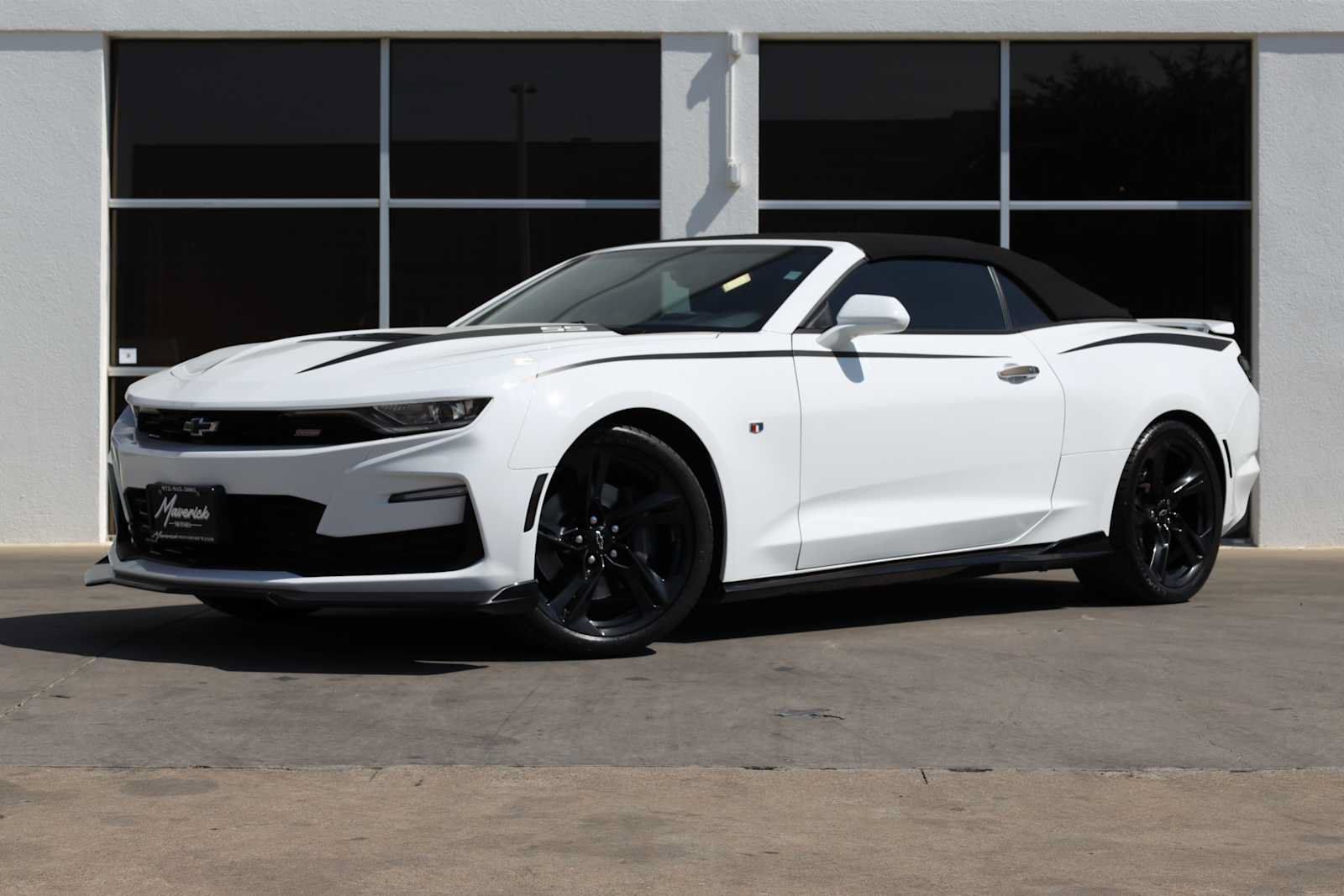 Used 2020 Chevrolet Camaro SS RWD image 1