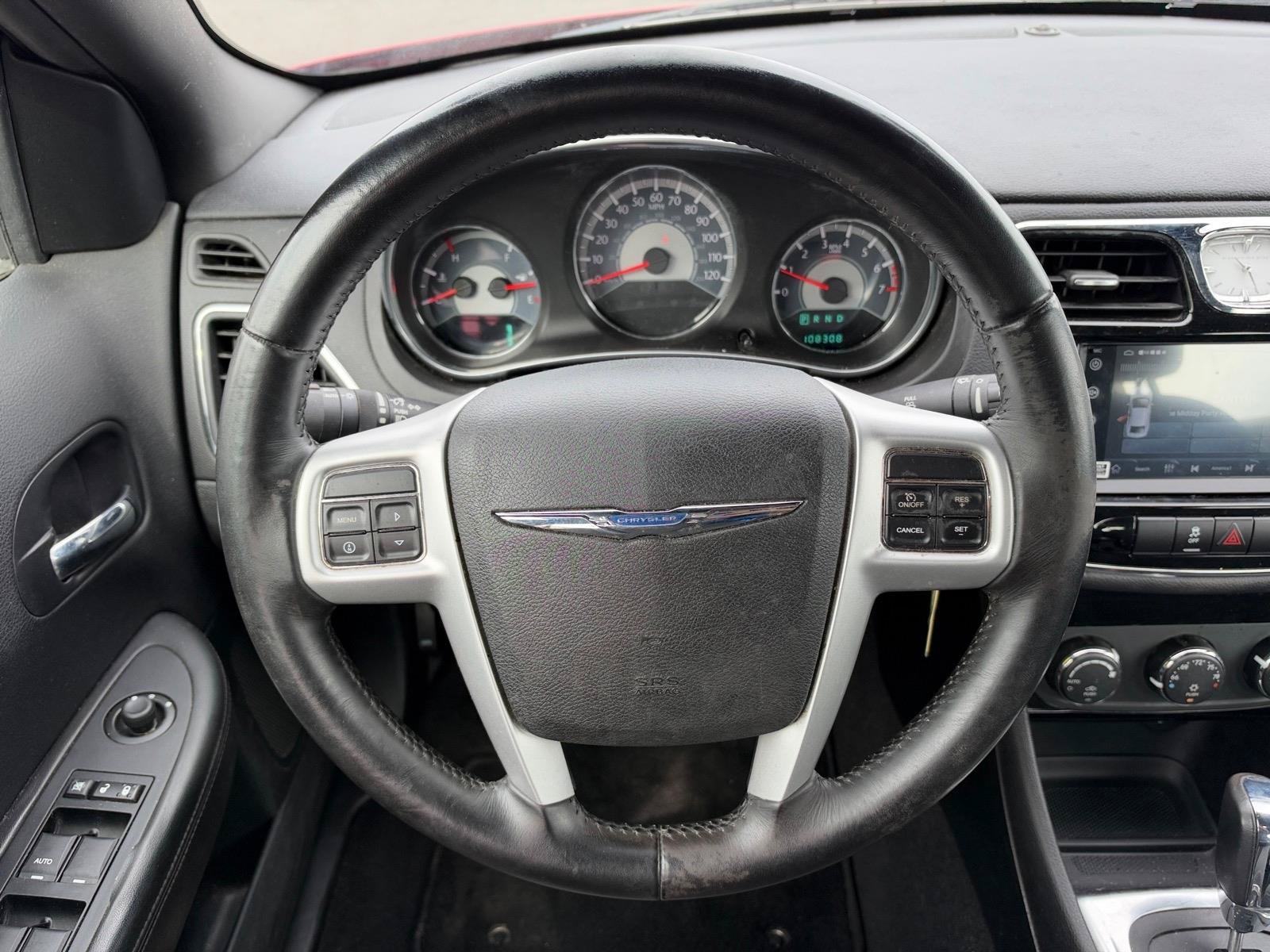 Used 2012 Chrysler 200 Touring FWD image 7