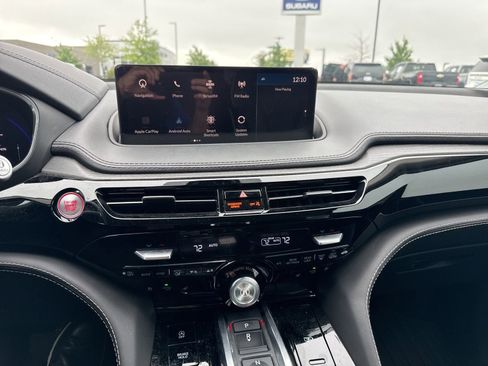 Used 2024 Acura MDX SH-AWD w/ Advance Package image 8