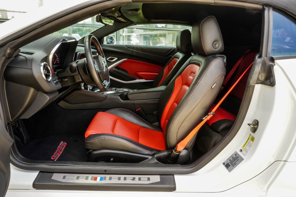 Used 2023 Chevrolet Camaro SS RWD image 39