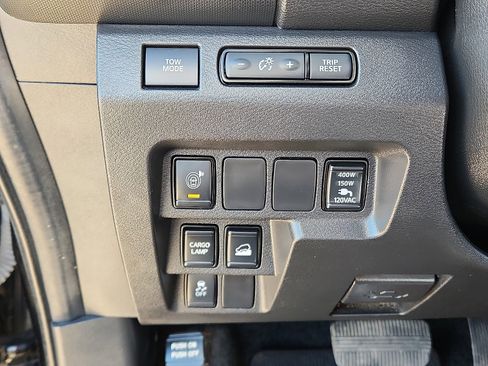 Used 2023 Nissan Frontier SV w/ SV Premium Package image 20