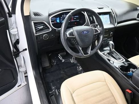 Used 2018 Ford Edge SEL w/ Equipment Group 201A FWD image 14