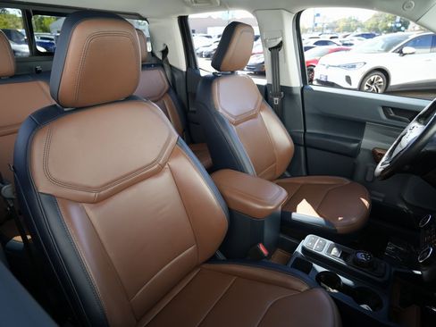 Used 2022 Ford Maverick Lariat w/ Lariat Luxury Package image 23