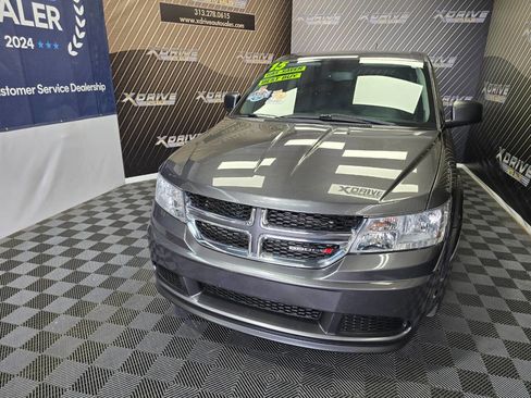Used 2015 Dodge Journey FWD image 3
