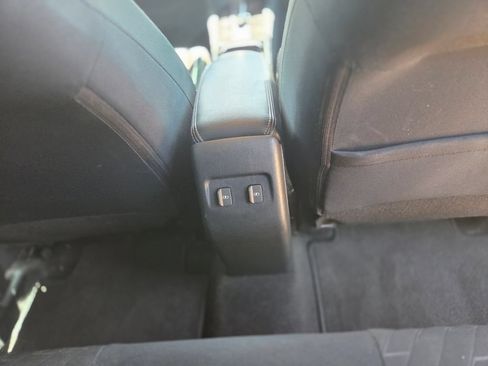 Used 2024 Nissan Kicks SV FWD image 12