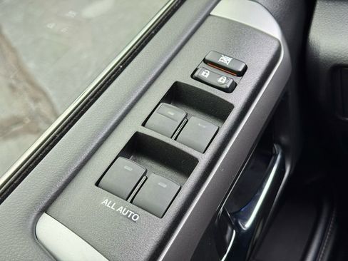 Used 2022 Toyota 4Runner Limited image 27