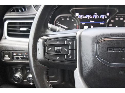 Used 2021 GMC Yukon XL Denali w/ LPO, Illumination Package AWD/4WD image 19