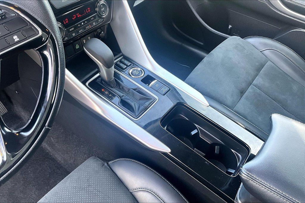 Used 2025 Mitsubishi Eclipse Cross SE AWD/4WD image 15