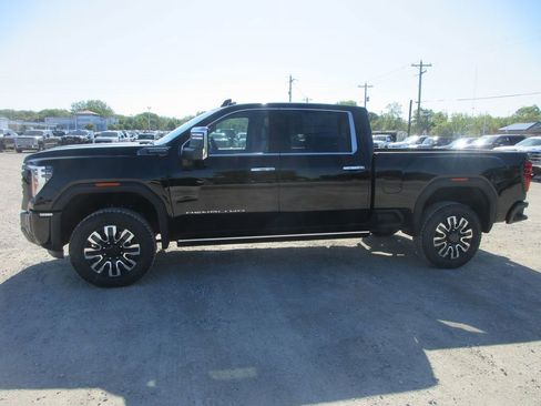 New 2026 GMC Sierra 2500 Denali Ultimate AWD/4WD image 9