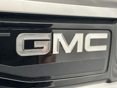 Used 2021 GMC Yukon XL Denali w/ Denali Premium Package AWD/4WD image 33