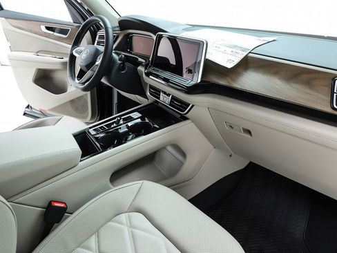 New 2026 Volkswagen Atlas SE FWD image 33