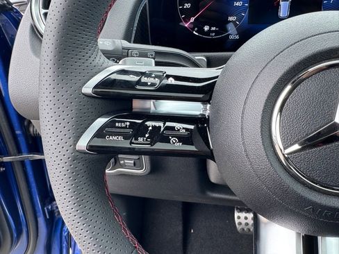 Used 2024 Mercedes-Benz GLB 250 image 23