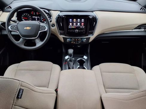 Used 2023 Chevrolet Traverse LS image 9