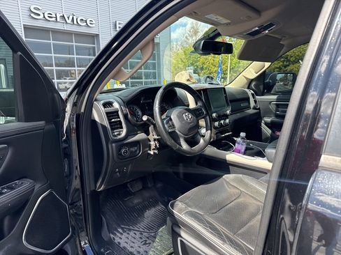 Used 2019 RAM 1500 Laramie image 4