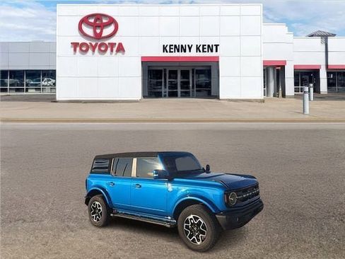 Used 2023 Ford Bronco Outer Banks image 1