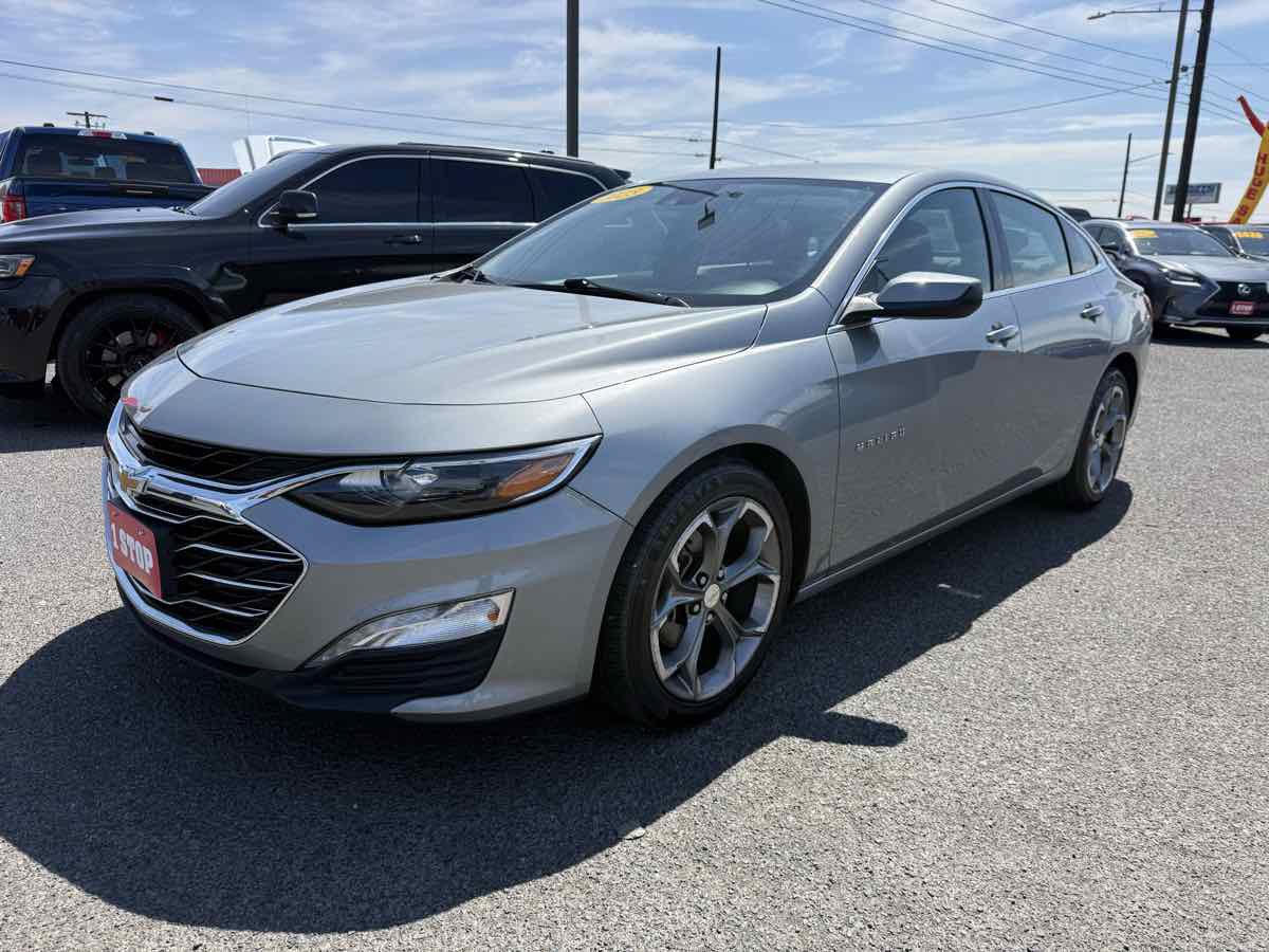 Used 2023 Chevrolet Malibu LT FWD image 3