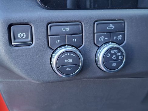 New 2025 GMC Sierra 1500 Elevation image 20