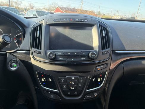 Used 2017 Buick Regal GS w/ Driver Confidence Package #2 image 21