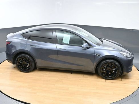 Used 2023 Tesla Model Y Long Range AWD/4WD image 48