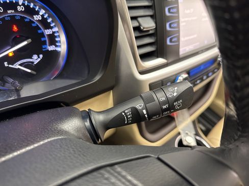 Used 2015 Toyota Highlander XLE image 24