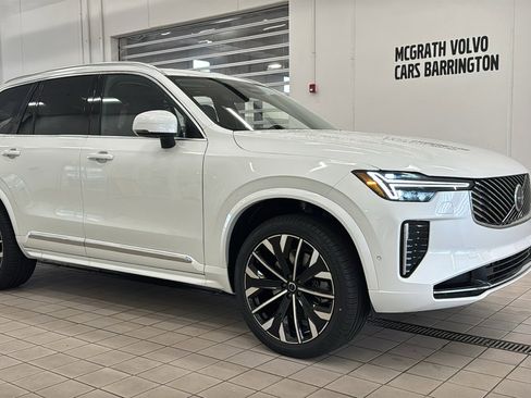 New 2026 Volvo XC90 T8 Plus AWD/4WD image 3
