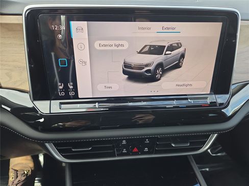 New 2026 Volkswagen Atlas SE image 20