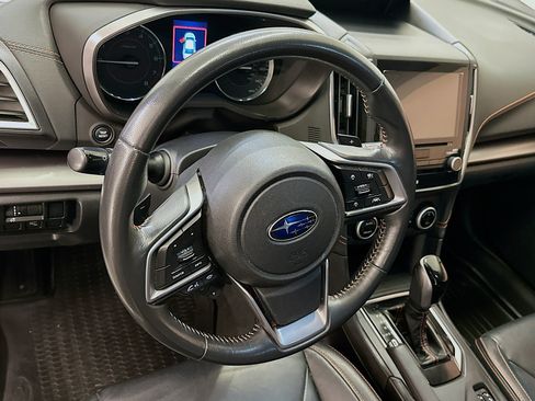 Used 2019 Subaru Crosstrek 2.0i Limited w/ Moonroof Package w/Navigation AWD/4WD image 18