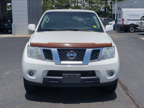 Used 2018 Nissan Frontier PRO-4X AWD/4WD image 8