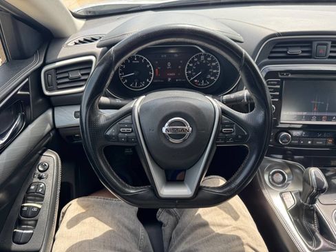 Used 2017 Nissan Maxima 3.5 SV FWD image 18